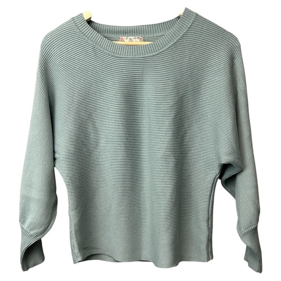 Pink Rose Ribbed Long Sleeve Sweater Size Medium - Picture 1 of 8